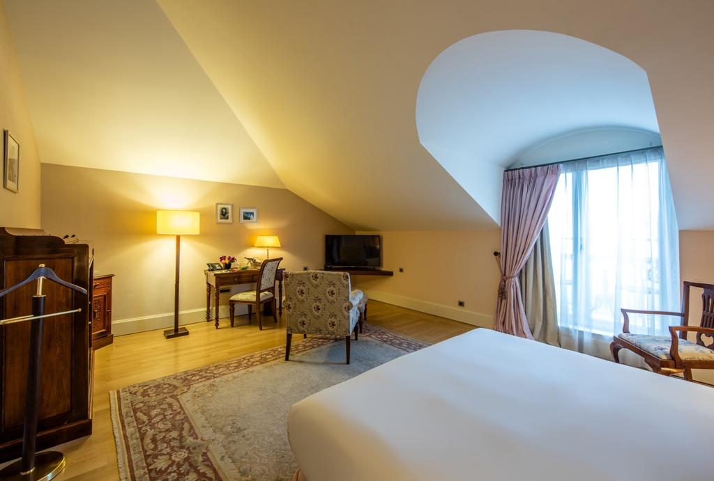 hotel-thumb