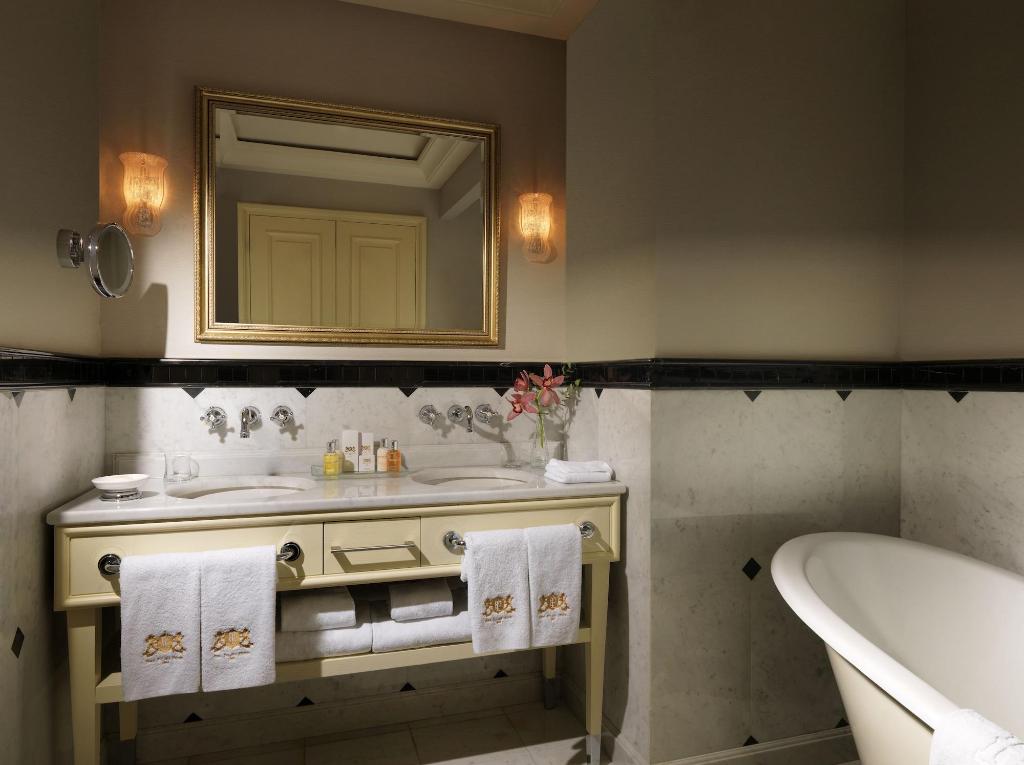 hotel-thumb