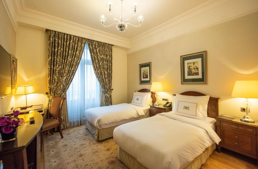 hotel-thumb