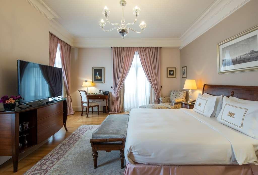 hotel-thumb