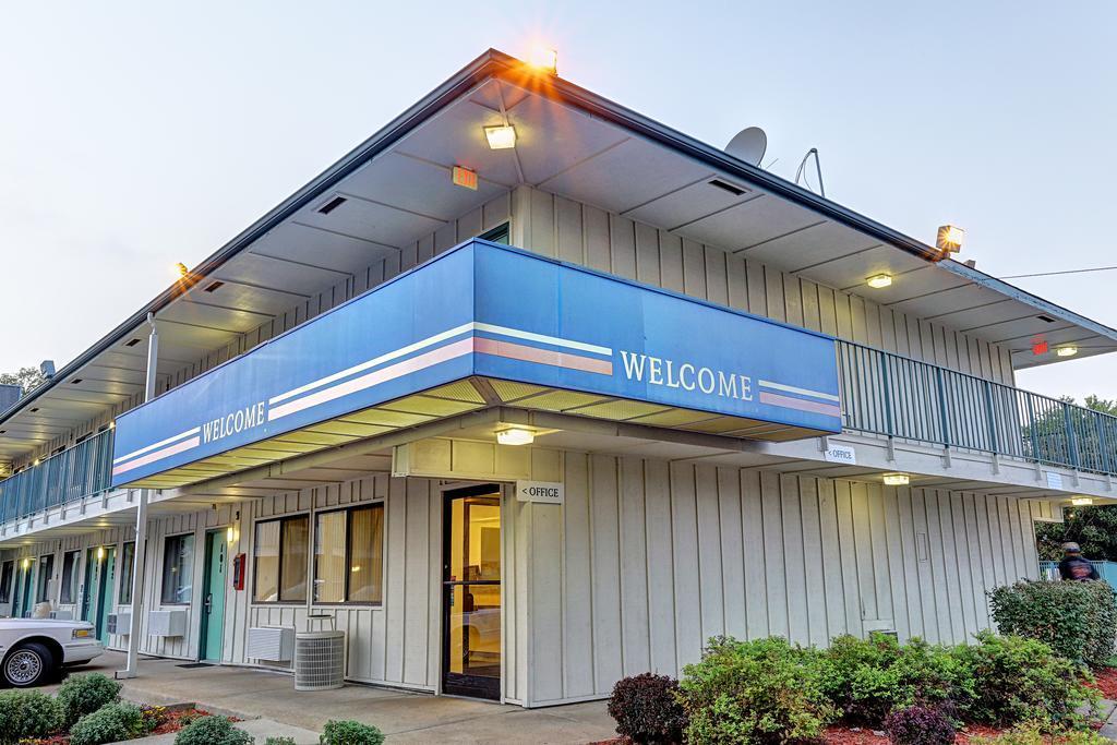 Motel 6 Nashville Goodlettsville en Nashville area | BestDay.com