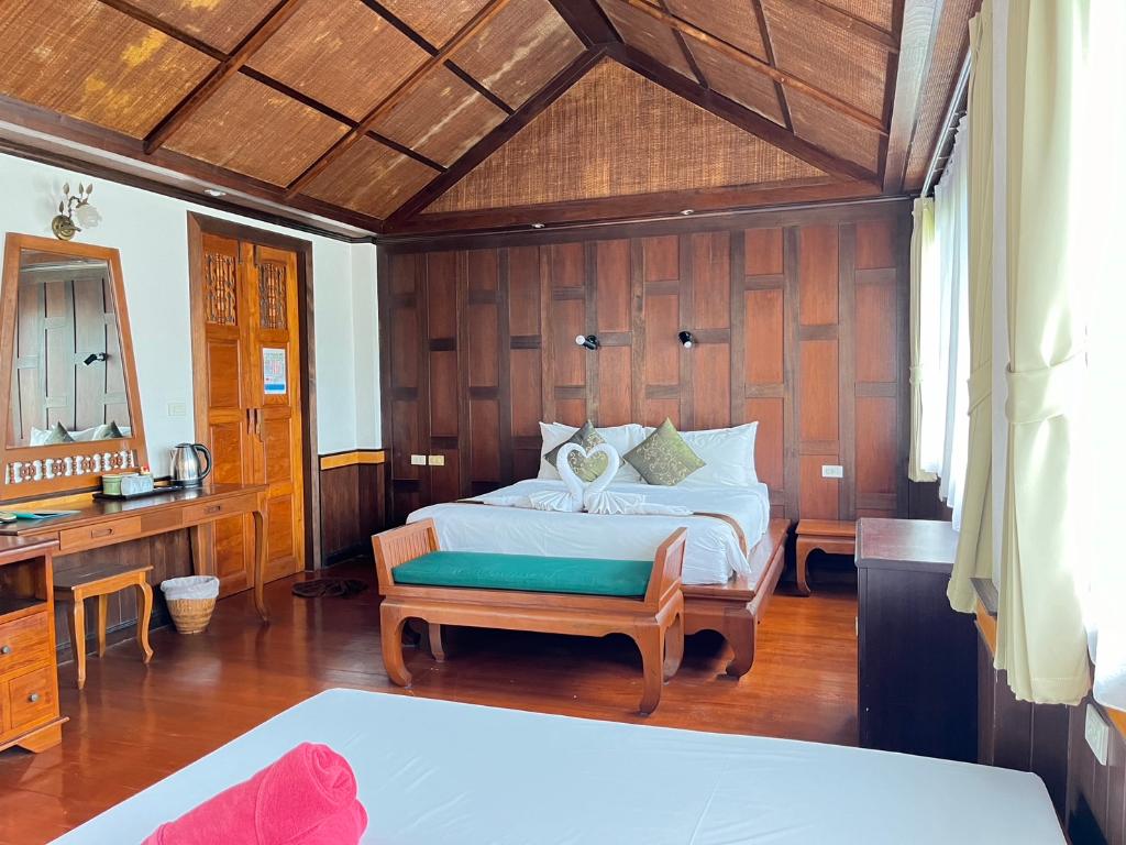 Coco Palm Beach Resort (SHA Extra+)