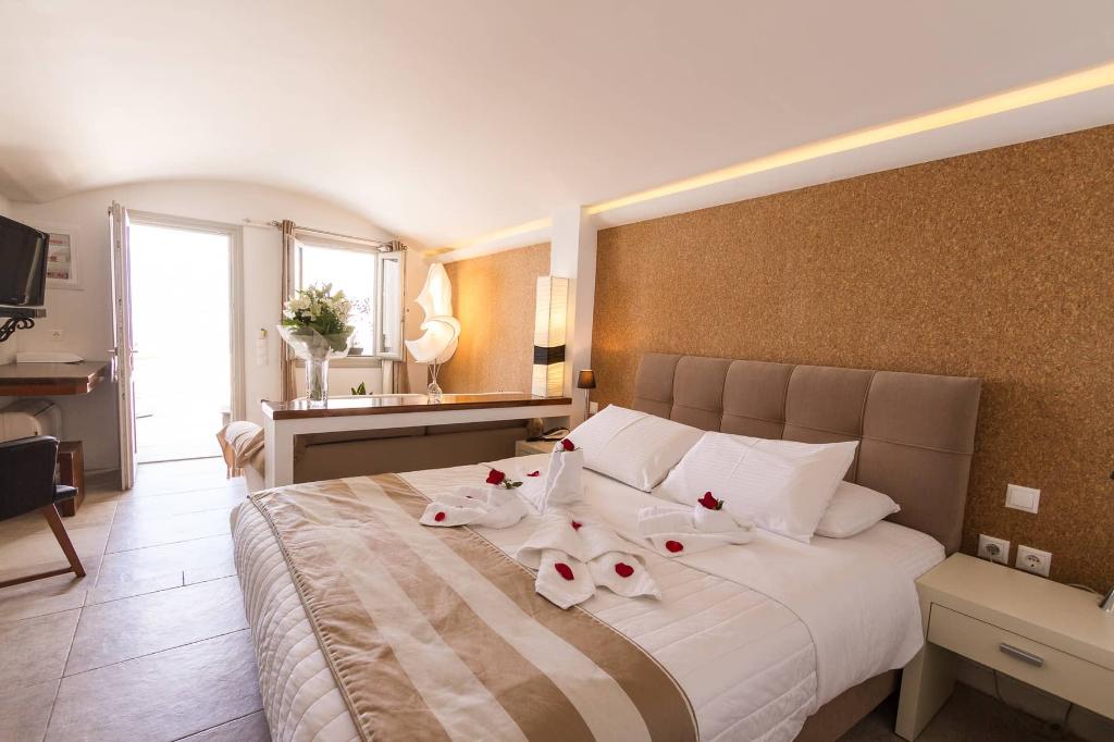 Galaxy Suites & Villas