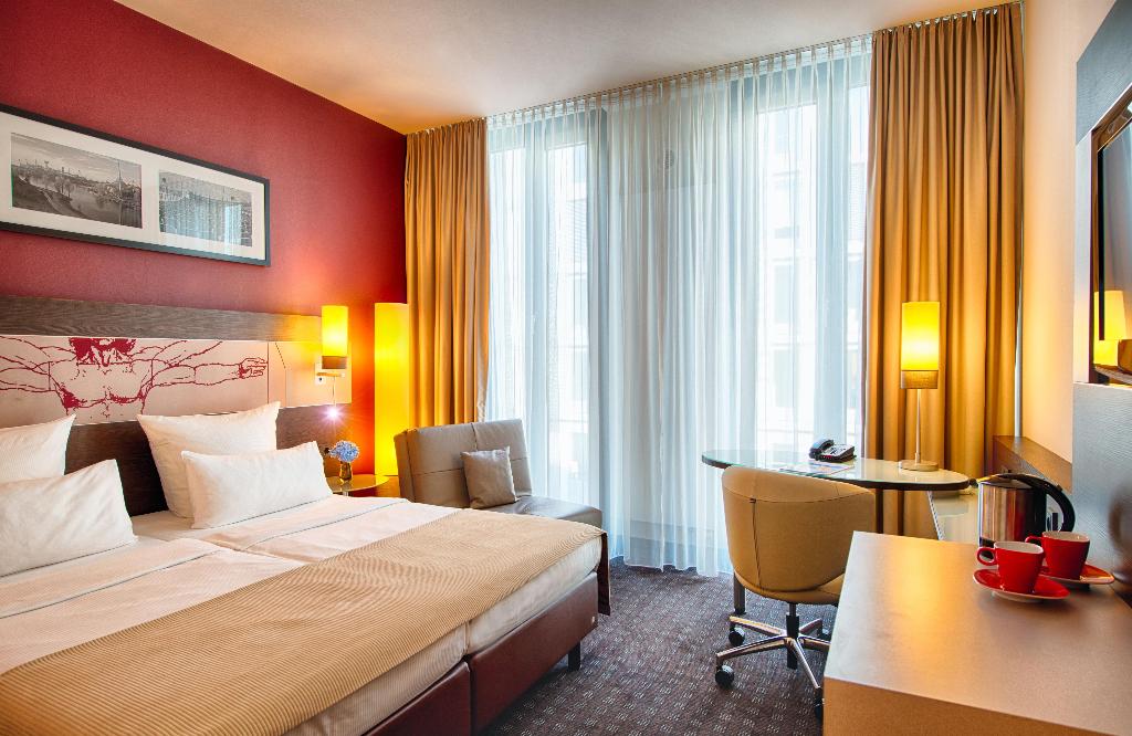 hotel-thumb