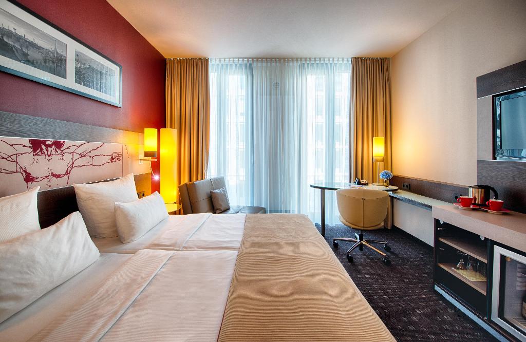 hotel-thumb