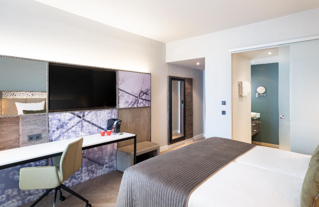 hotel-thumb