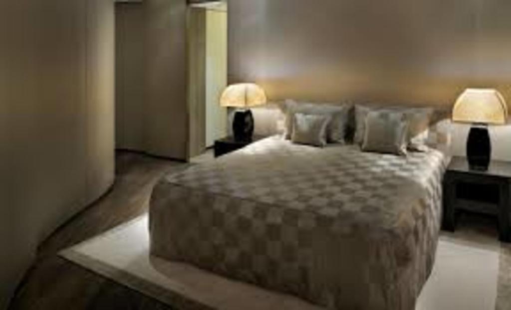 hotel-thumb