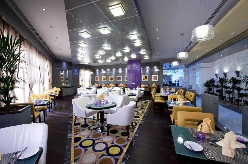 TIME Grand Plaza - Restaurant