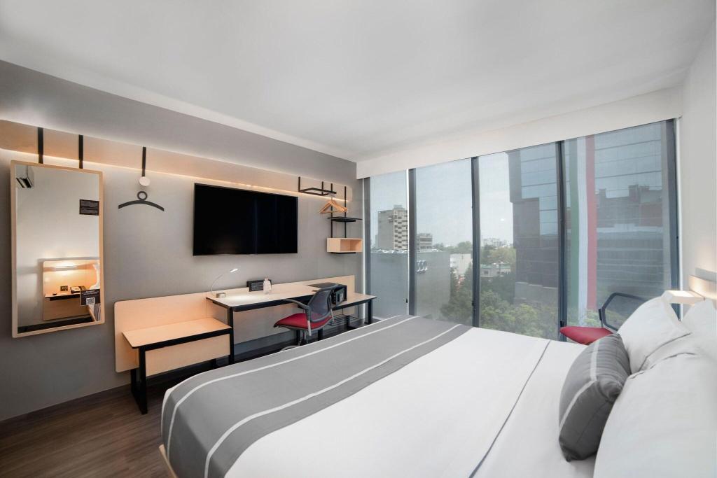 City Plus Insurgentes Sur