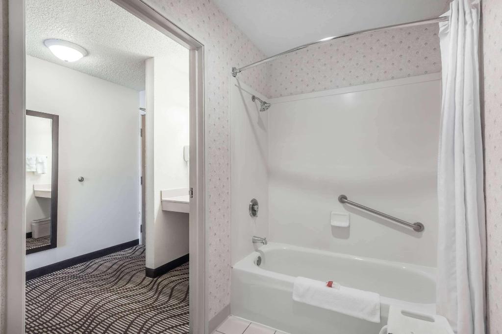 Ramada By Wyndham Coeur D'Alene