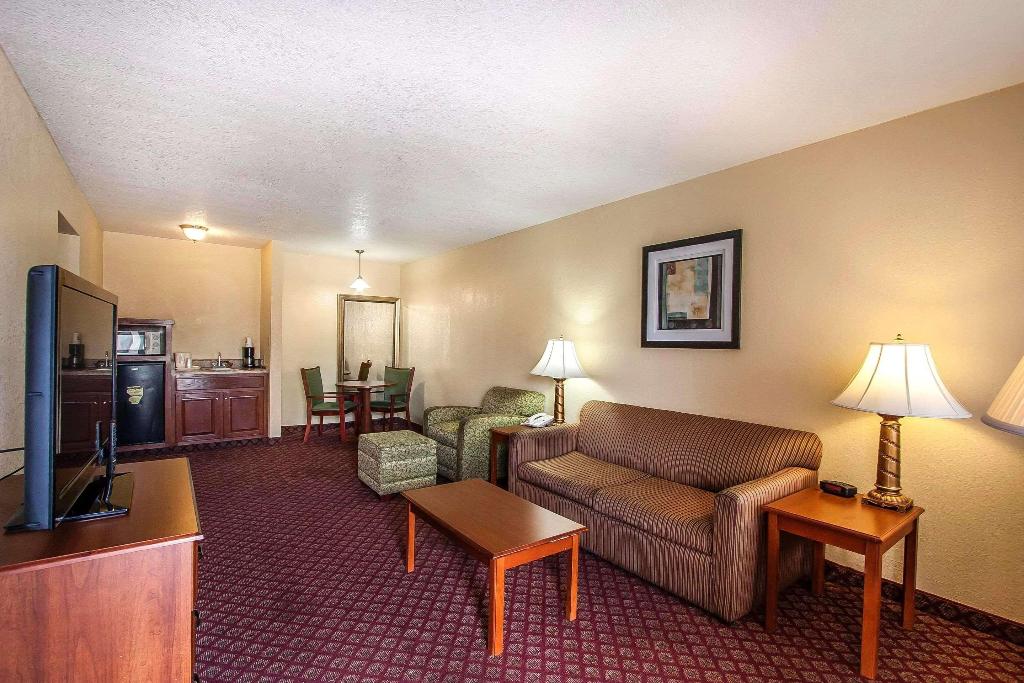 Quality Inn & Suites Covington