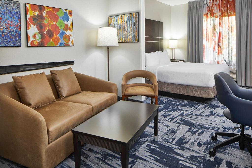 Fairfield Inn & Suites Gainesville