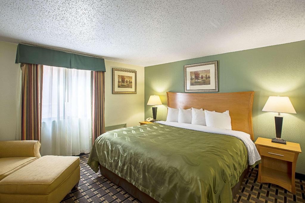 Quality Inn & Suites Council Bluffs Area