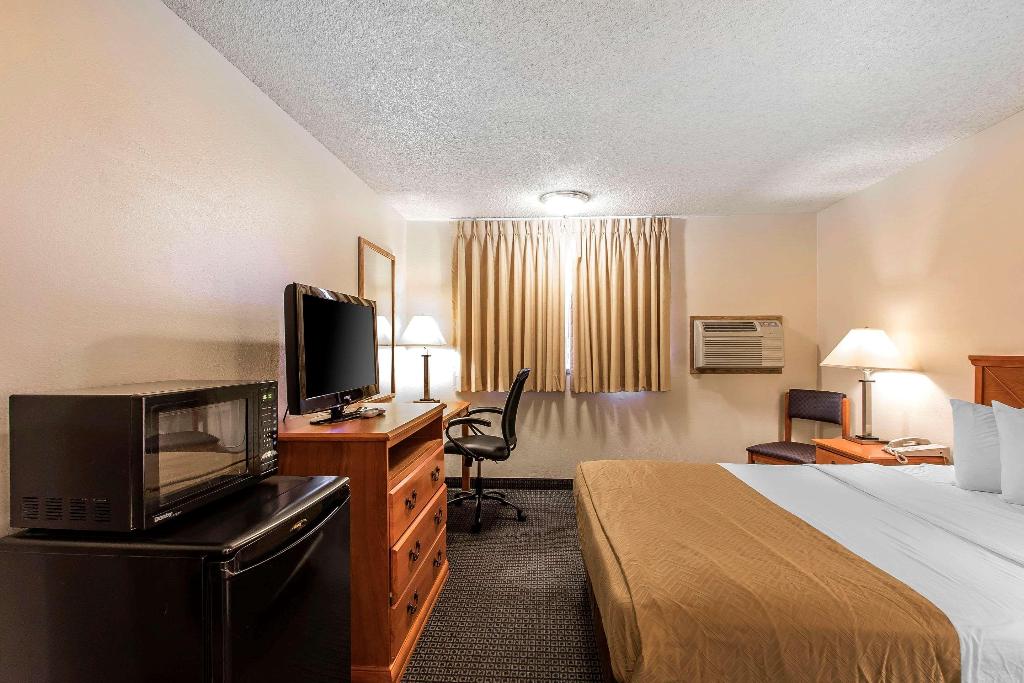 Brentwood Inn
