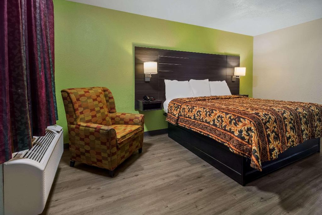 Rodeway Inn Conference Center