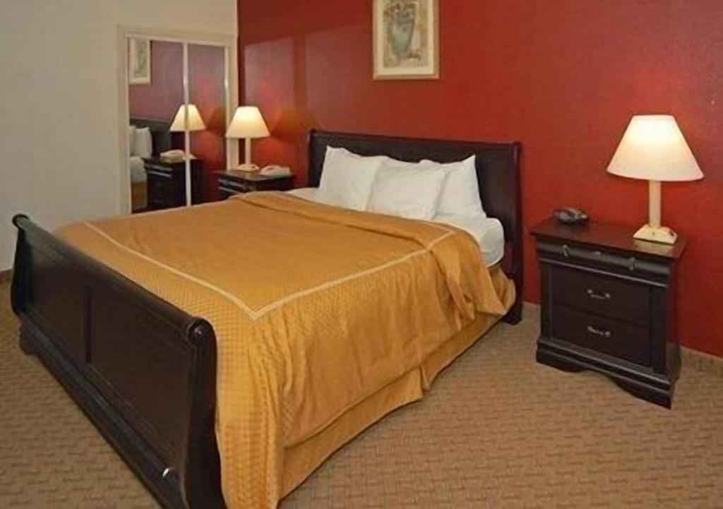 Comfort Suites Monroe Area