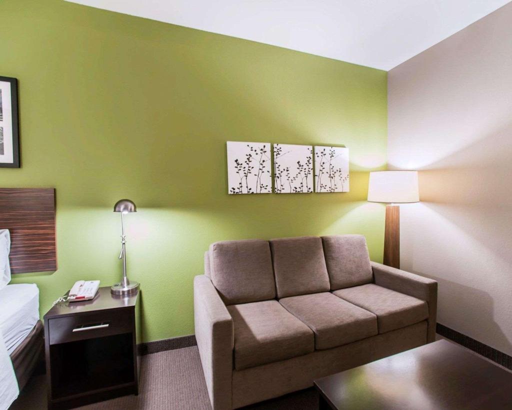 Sleep Inn & Suites