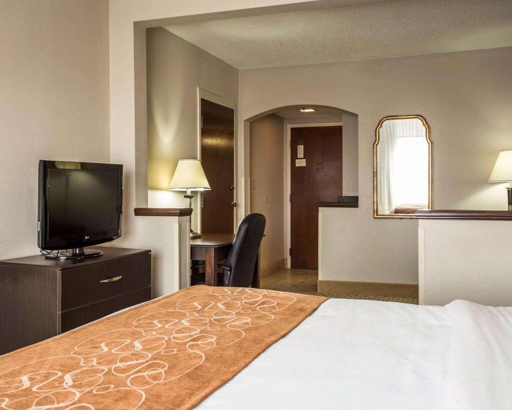Comfort suites lumberton north