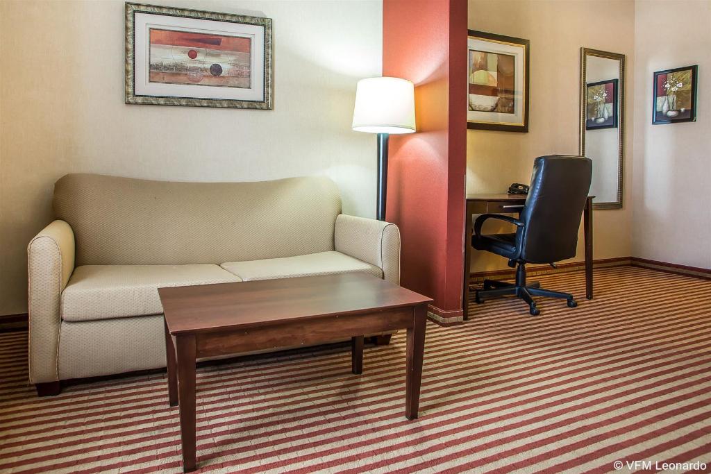 Comfort Suites en Troy | BestDay.com