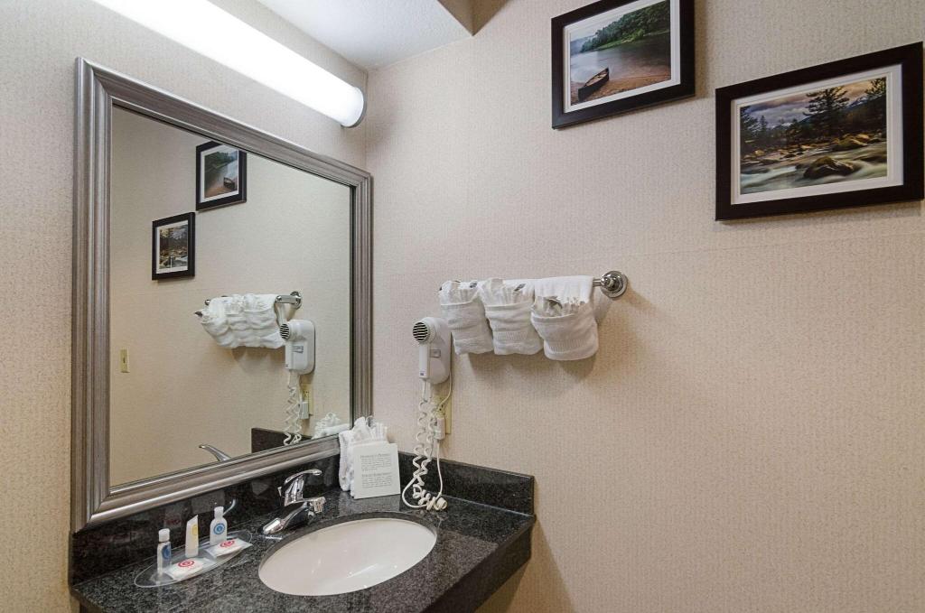 Quality Suites Springdale