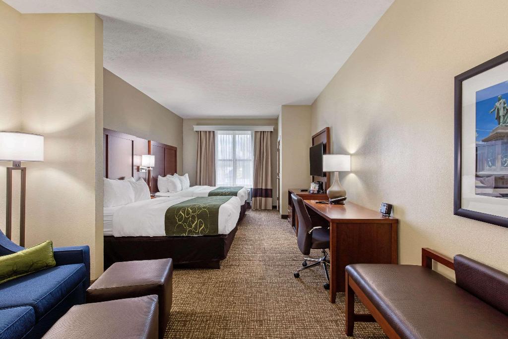 Comfort Suites