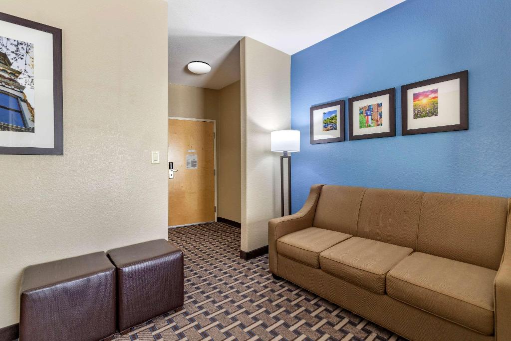 Comfort Suites -Georgetown