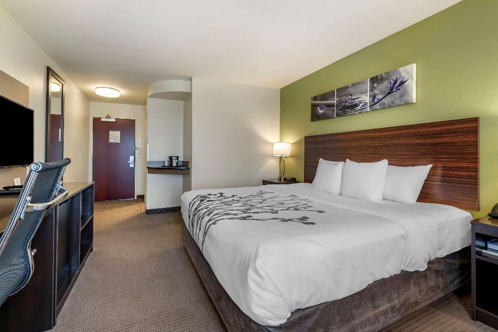 Sleep Inn & Suites Oakley Area