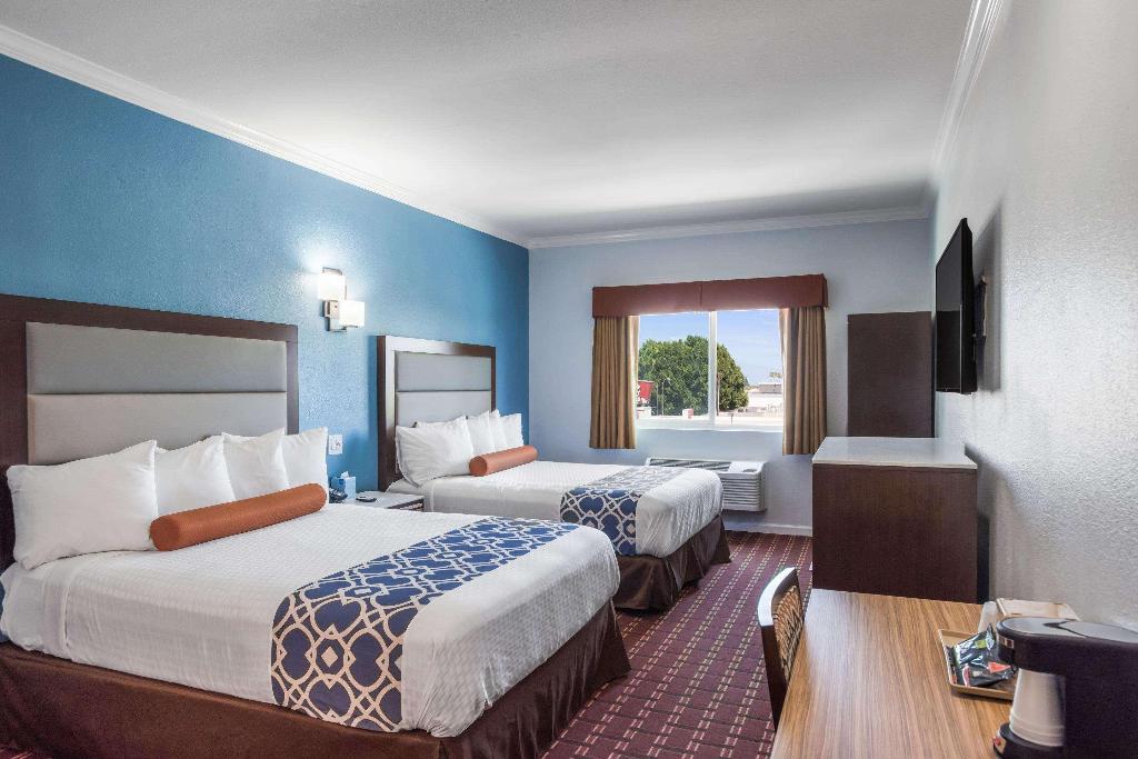 Rodeway Inn & Suites Pasadena