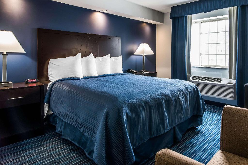 Quality Inn & Suites Downtown