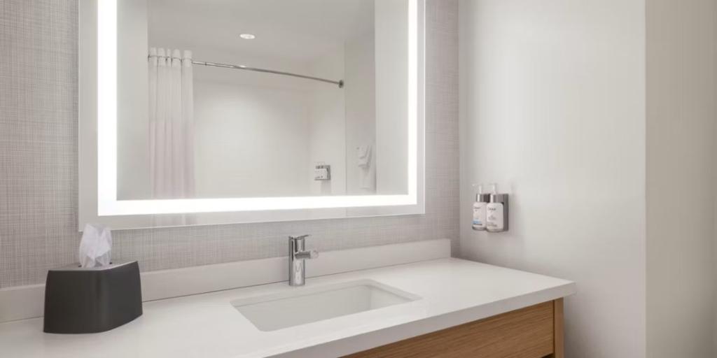 Del Valle Austin Southeast by IHG
