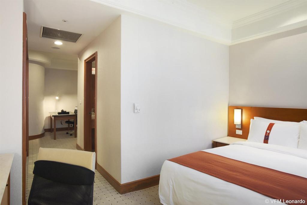 HiONE Holiday Hotel Taipei