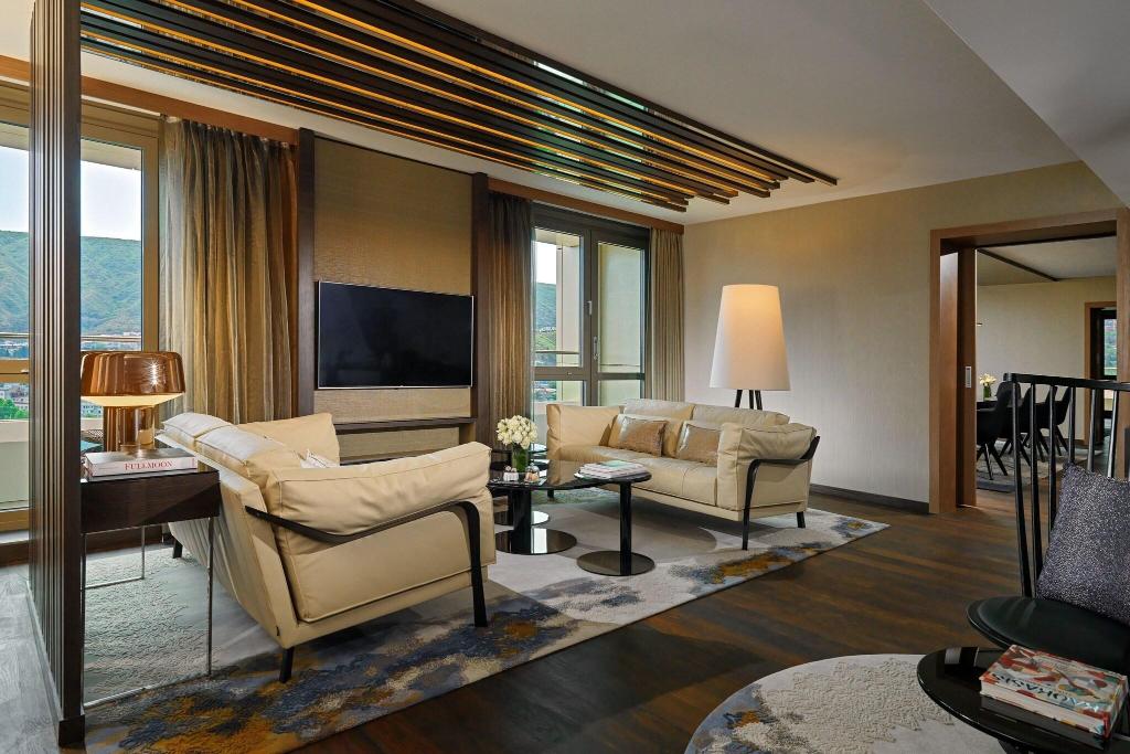 hotel-thumb