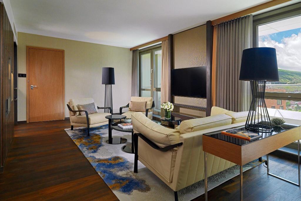 hotel-thumb
