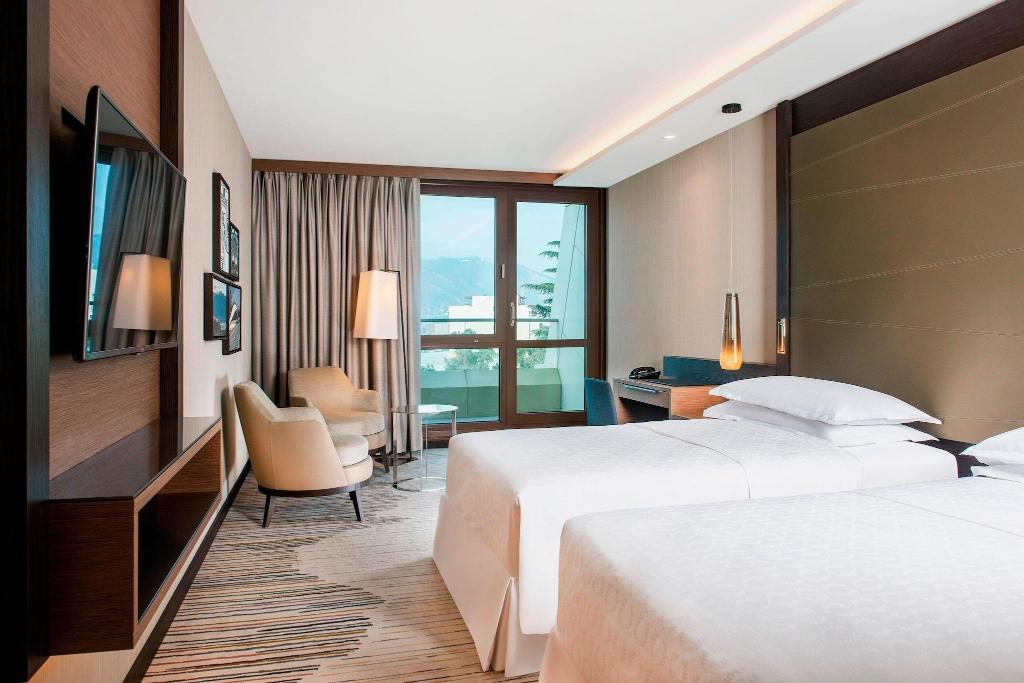 hotel-thumb
