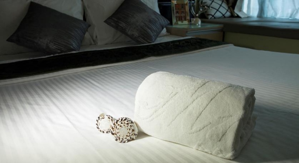 M1 Hotel