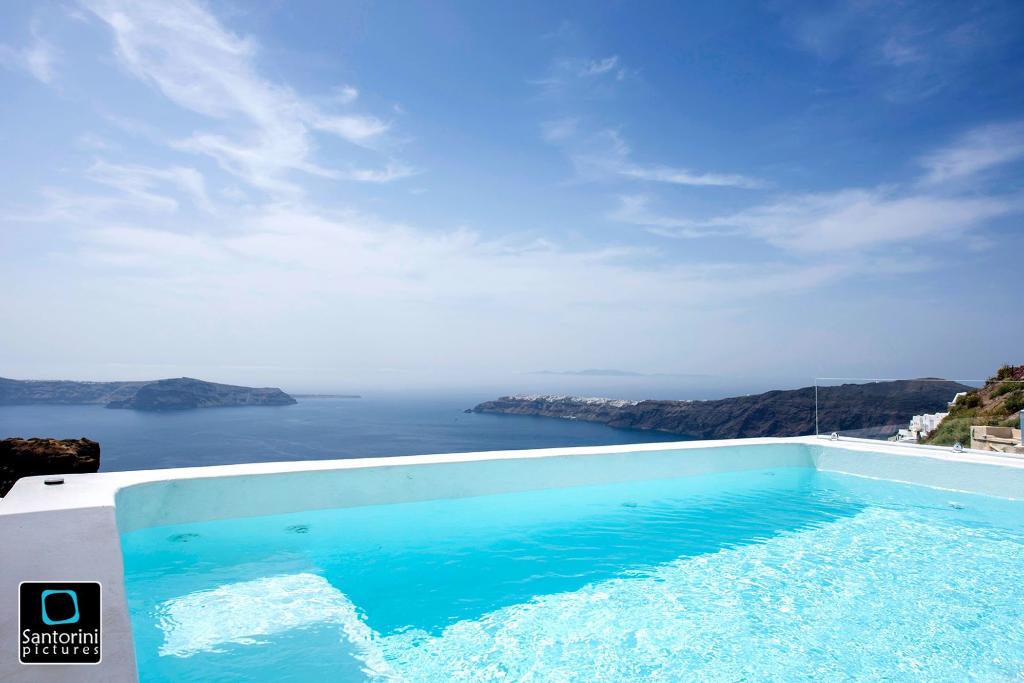 Aqua Luxury Suites photo 403