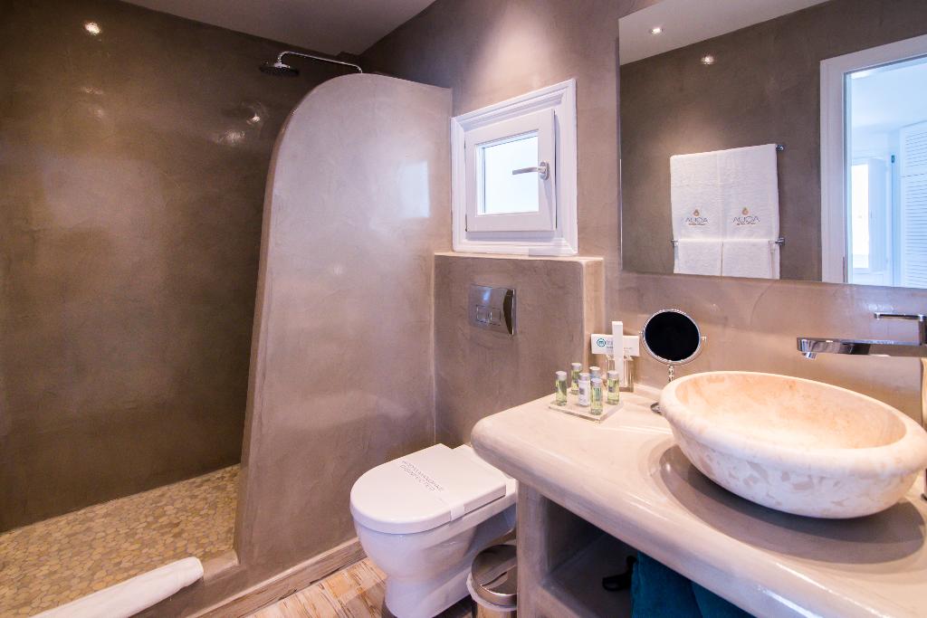 Aqua Luxury Suites photo 81