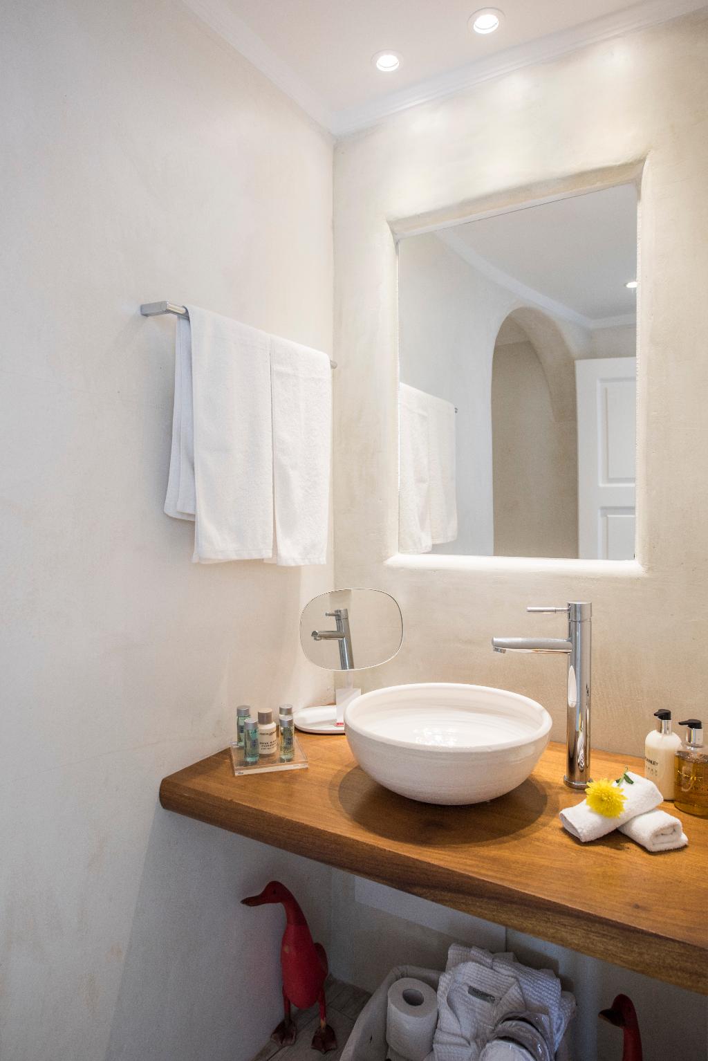 Aqua Luxury Suites photo 263