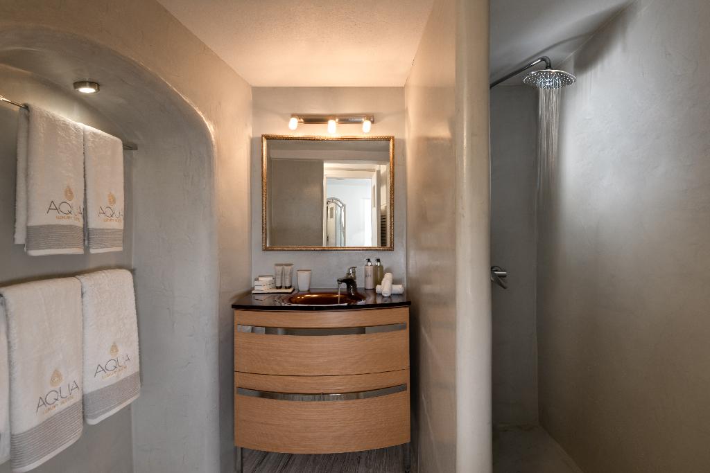 Aqua Luxury Suites photo 316