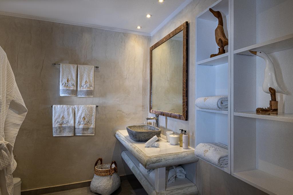 Aqua Luxury Suites photo 281