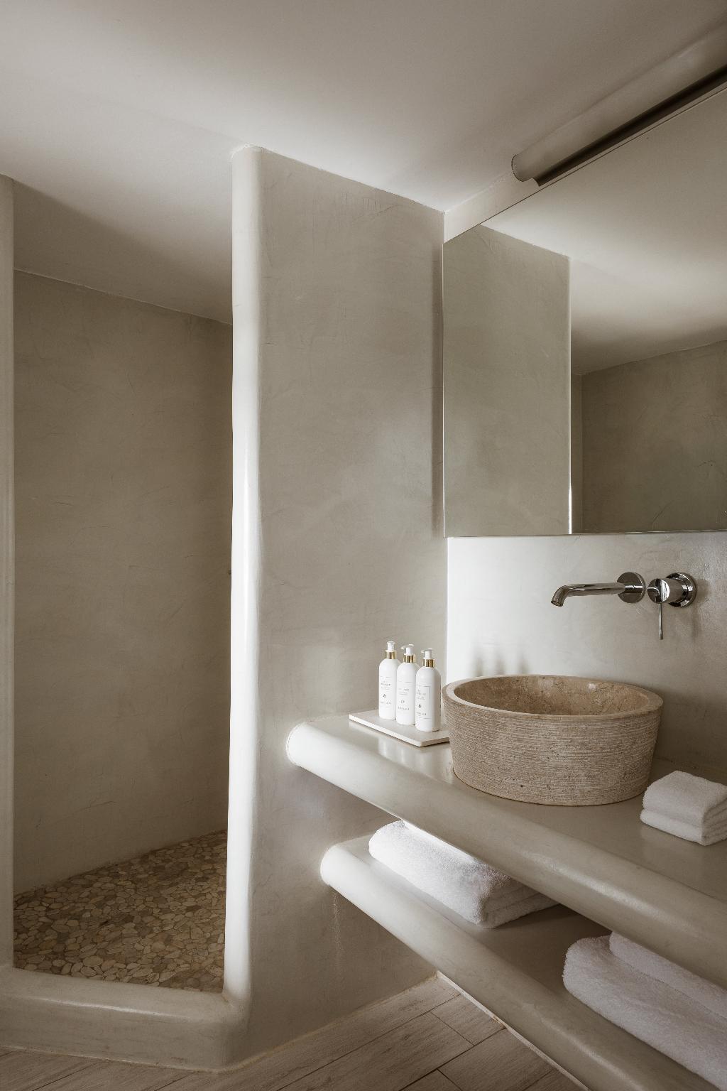 Aqua Luxury Suites photo 405