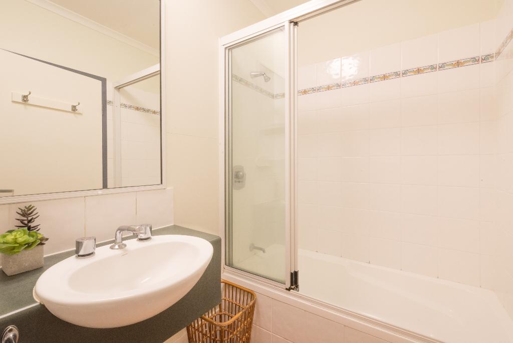 Coral Tree Inn Cairns
