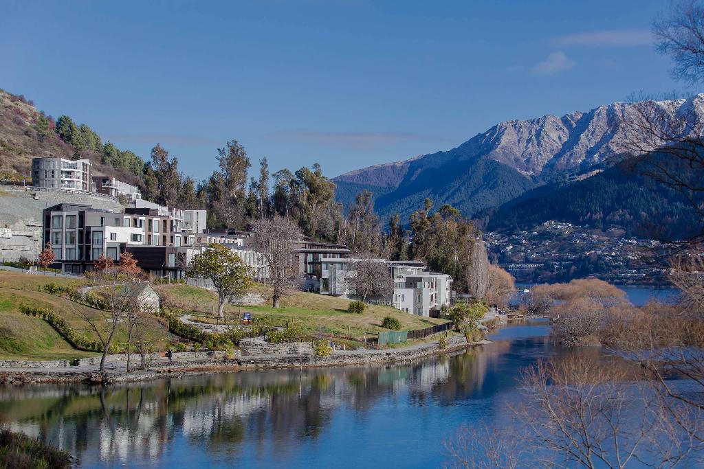DoubleTree by Hilton Queenstown