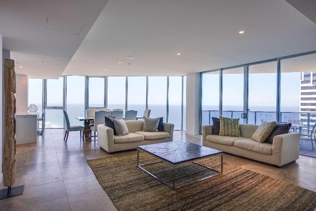 Hilton Surfers Paradise Hotel & Residences