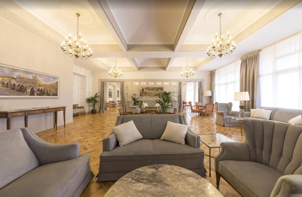 Real Segovia - Lobby