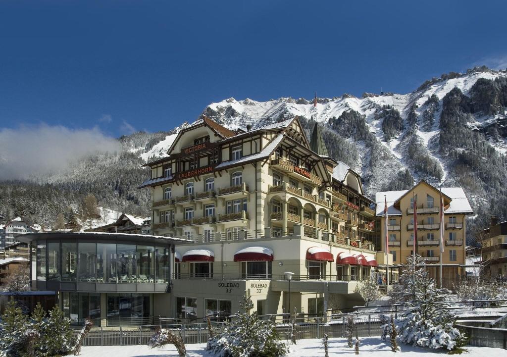 Hotel Victoria Lauberhorn, Wengen, a Faern Collect