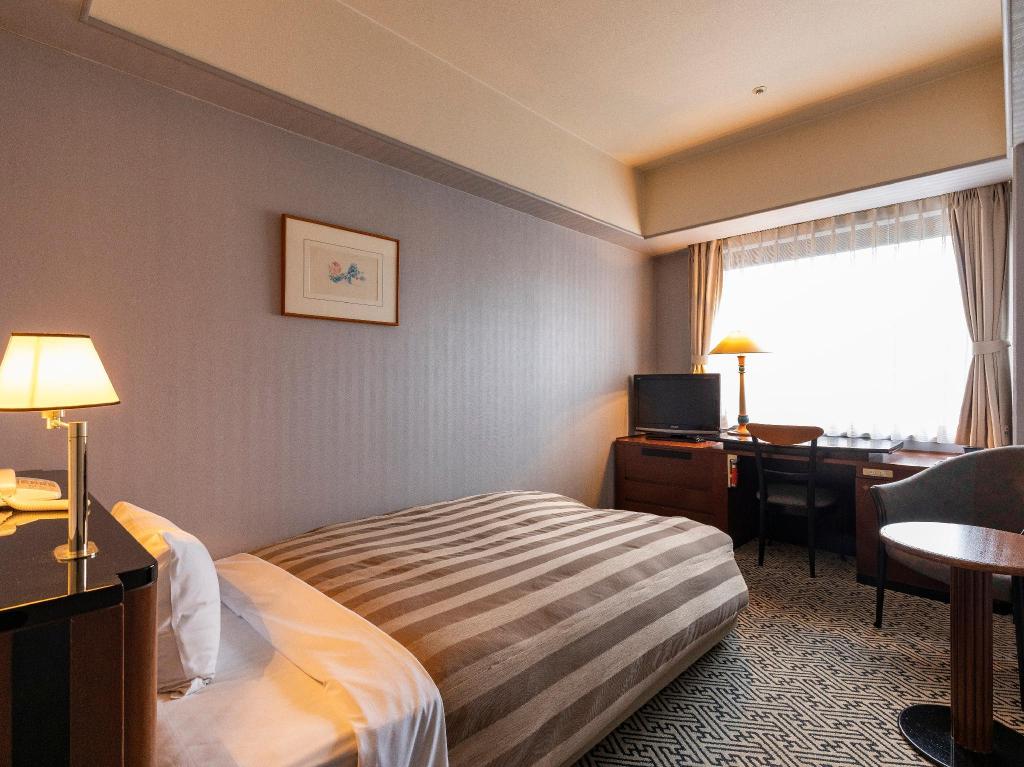 Ark Hotel Kumamotojo Mae