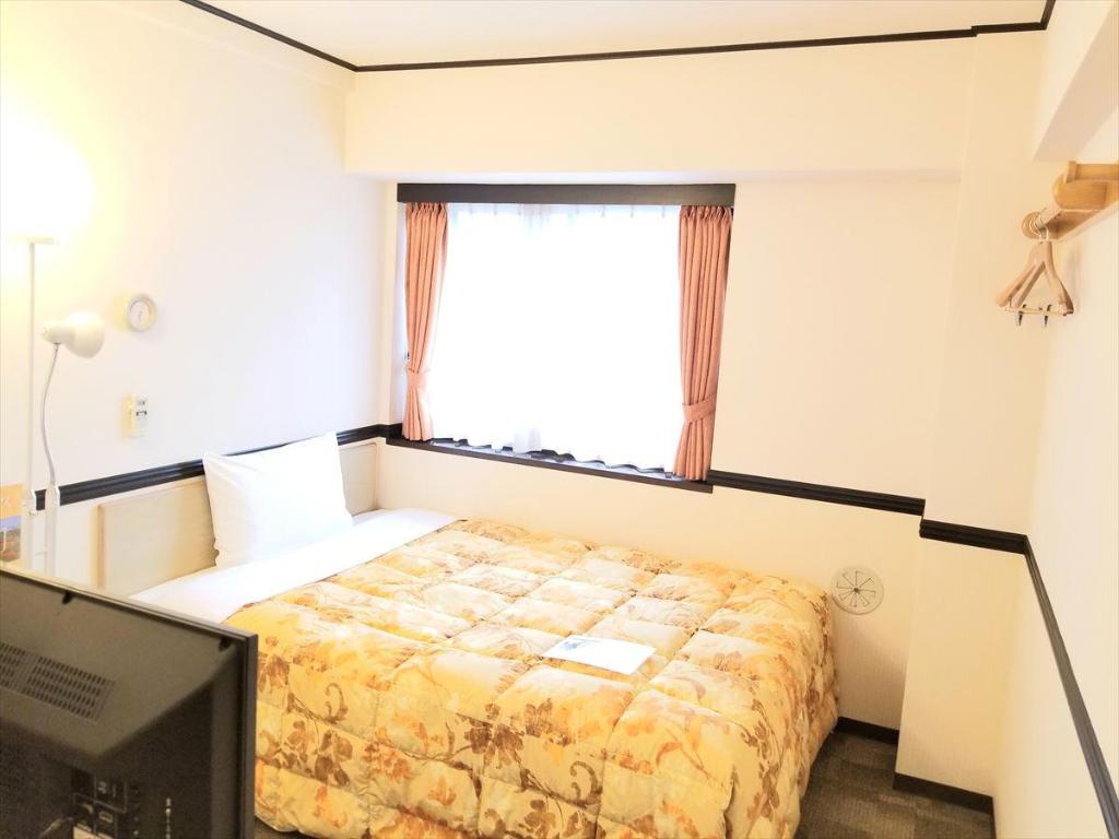 Toyoko Inn Shin-Osaka Chuo-guchi Honkan