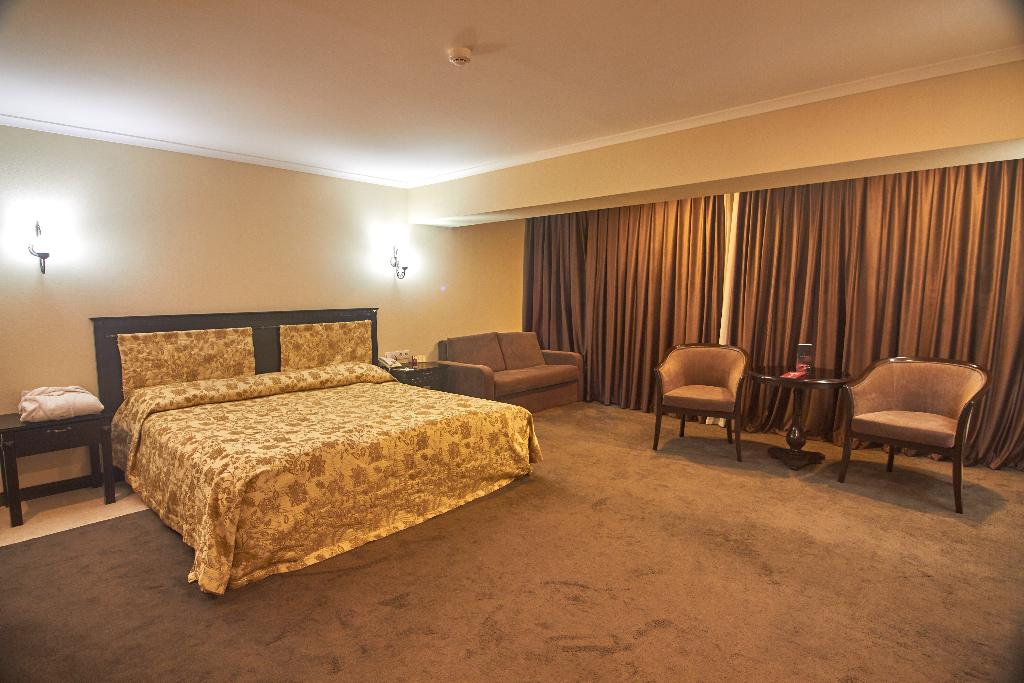 Grand Mir Hotel