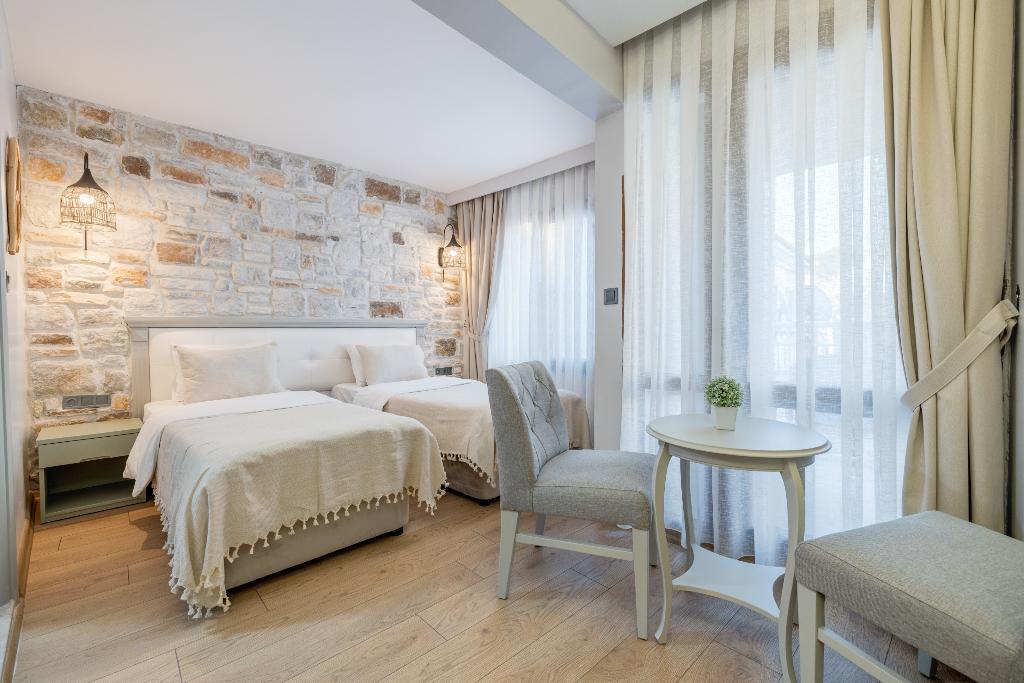 Hanedan Hotel